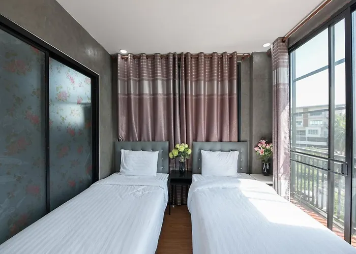 5 Chang Palace 호텔
